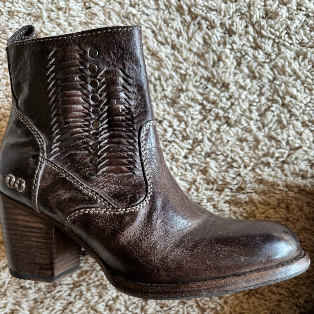 Bed-Stu leather dark brown booties. Size 9